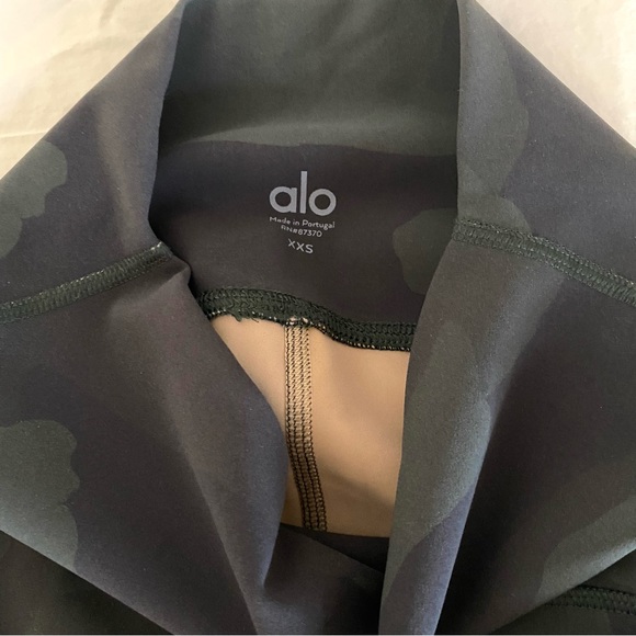 Alo Yoga High-Waist Camo Vapor Legging XXS - Picture 7 of 11